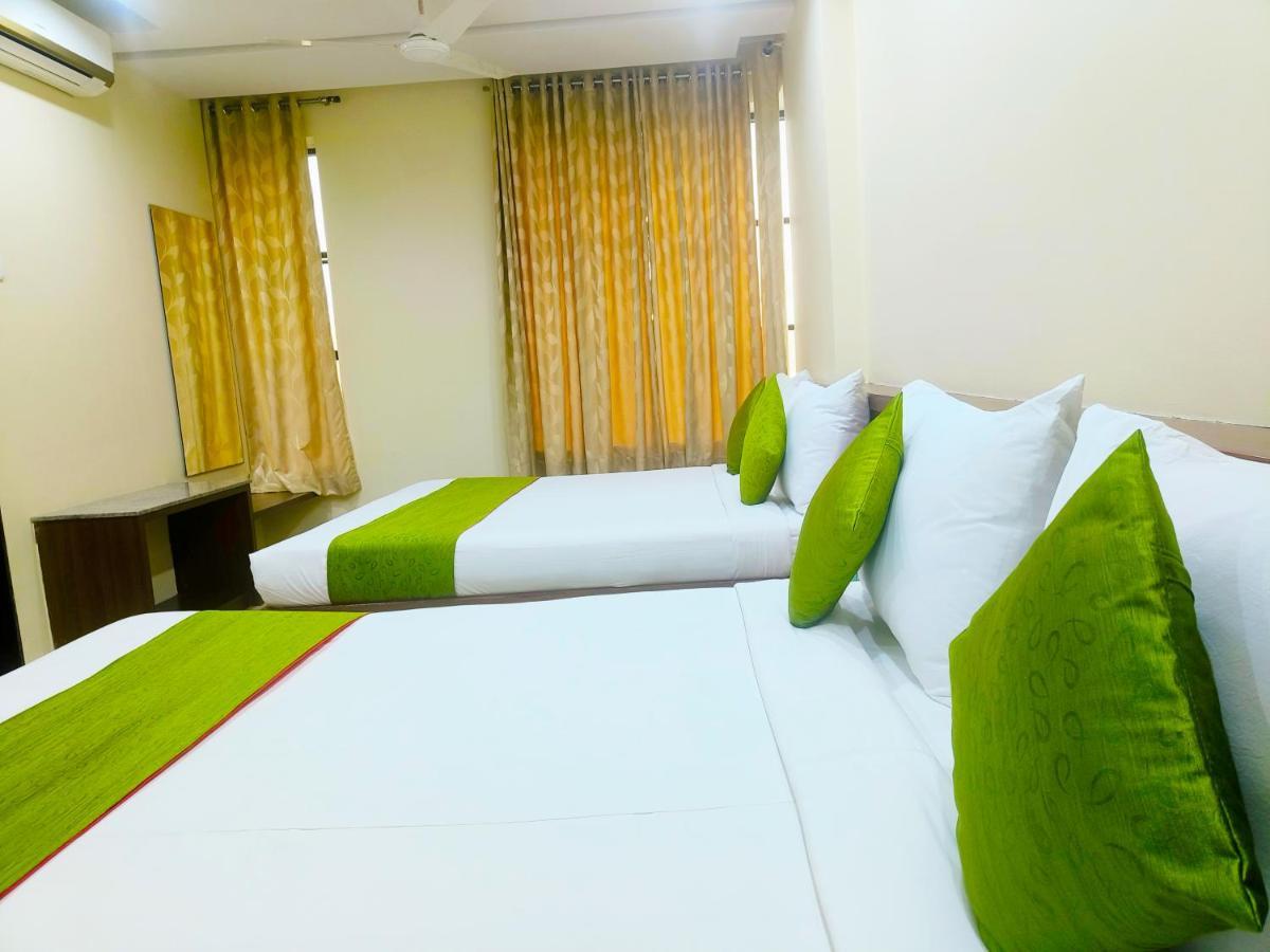 Sai Srushti By Neem Square Hotel Shirdi Buitenkant foto