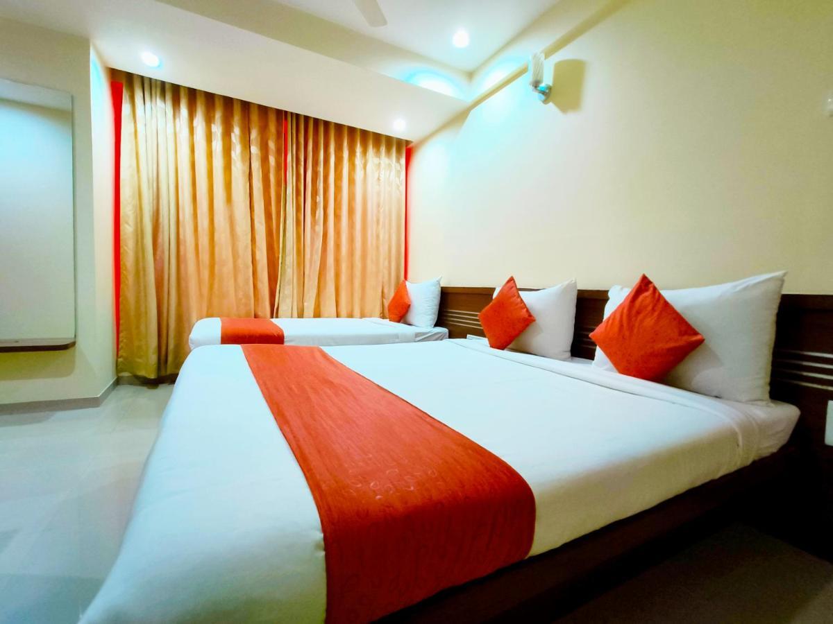 Sai Srushti By Neem Square Hotel Shirdi Buitenkant foto