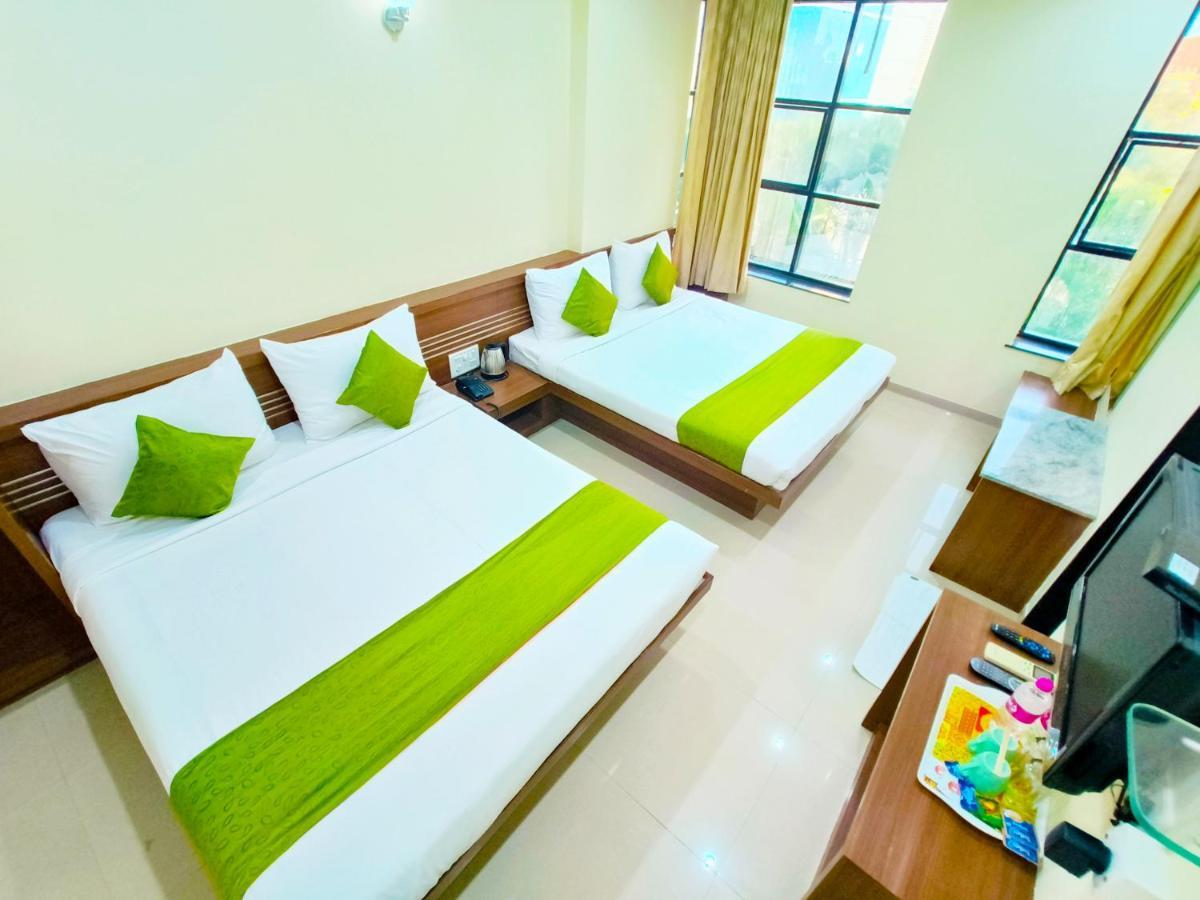 Sai Srushti By Neem Square Hotel Shirdi Buitenkant foto