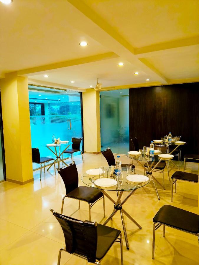 Sai Srushti By Neem Square Hotel Shirdi Buitenkant foto