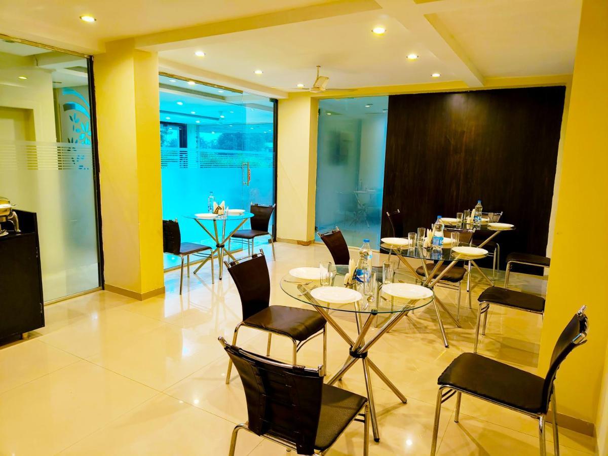 Sai Srushti By Neem Square Hotel Shirdi Buitenkant foto